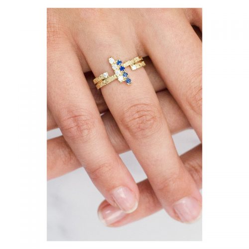 'Spiečius' Golden ring with diamonds and sapphires D_66